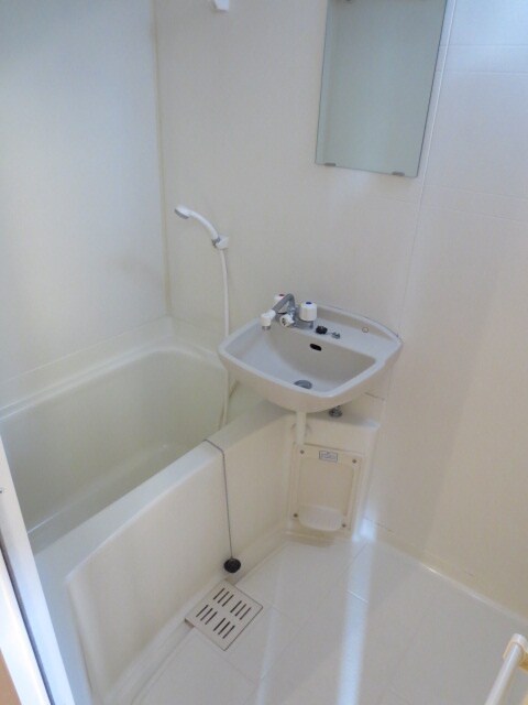 バス／シャワールーム等 G.M.Court