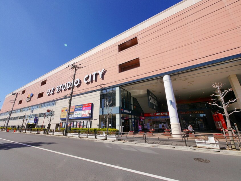 OZスタジオ(映画館)まで760m G.M.Court