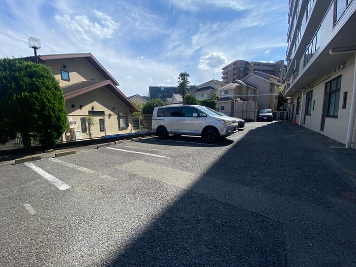 駐車場 シェ・モア桜ヶ丘