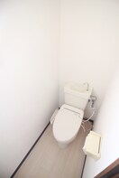 トイレ コ－ポラスホワイト