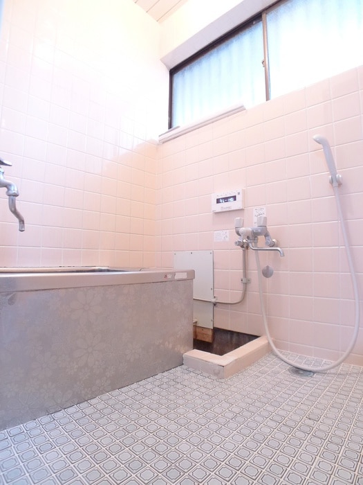 バス／シャワールーム等 第２岩徳コーポ