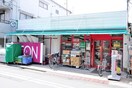 まいばすけっと小田３丁目店(スーパー)まで111m フロレゾン