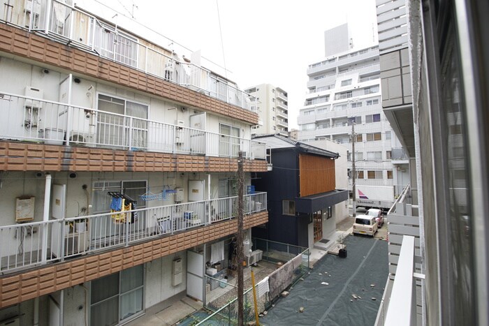 室内からの展望 第一カサリンダ