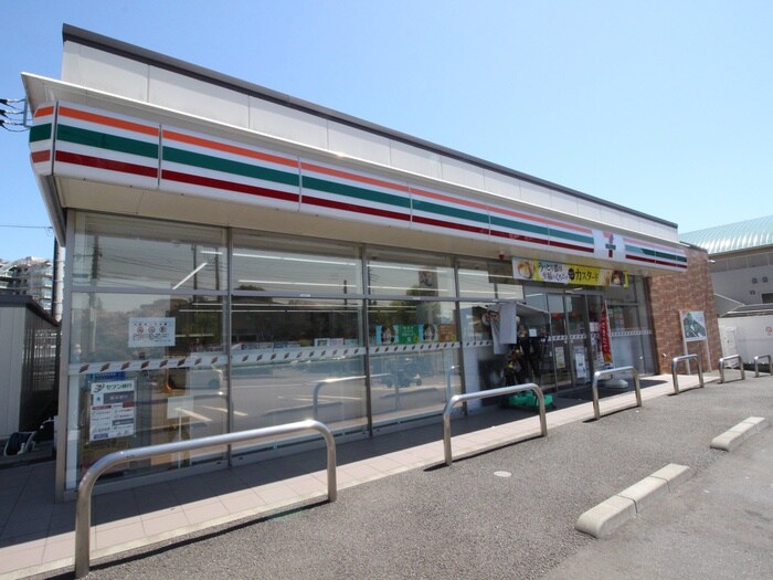 セブンイレブン梶ヶ谷3丁目店(コンビニ)まで95m 広洋フォルム梶ヶ谷(101)