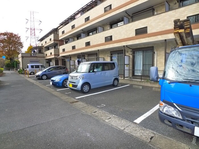 駐車場 サンフォレスタ