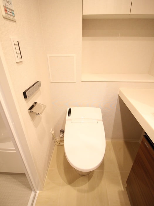 トイレ クレヴィアリグゼ雪が谷大塚