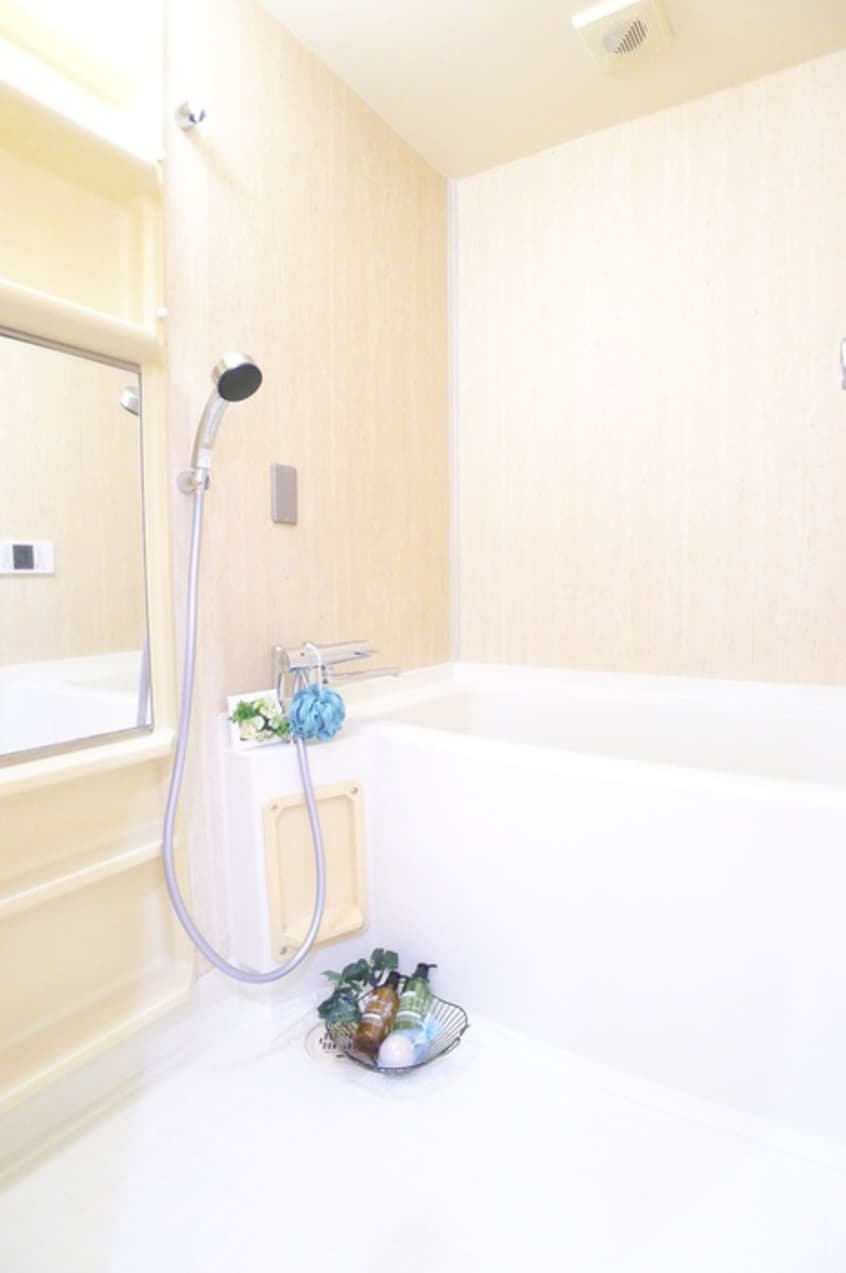 バス／シャワールーム等 グリ－ンコ－ポ五香（８０４）