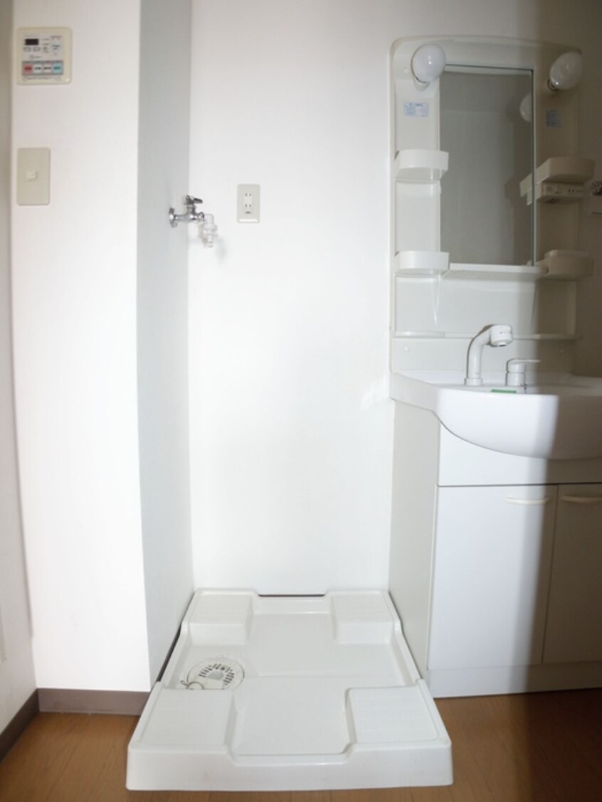 洗濯機置場 ナーセレ緑が丘