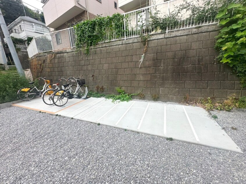 駐輪場 WITH PLACE T3
