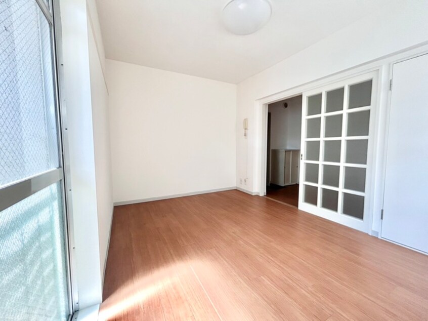 居室 コ－ポサニ－