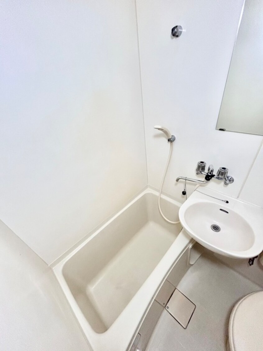 バス／シャワールーム等 コ－ポサニ－