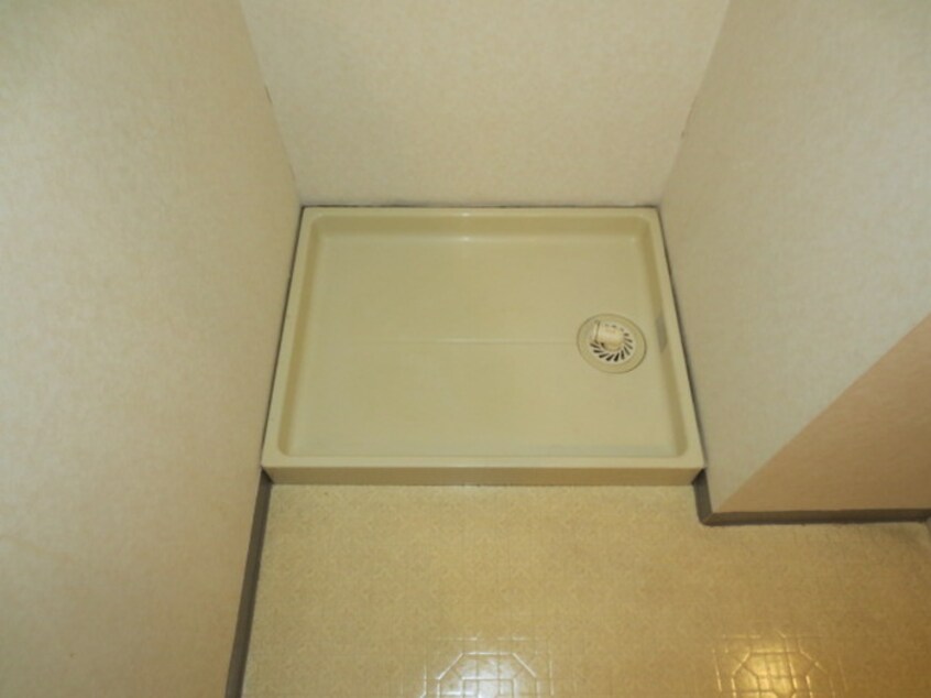 洗濯機置場 メゾンドバ－クリ－