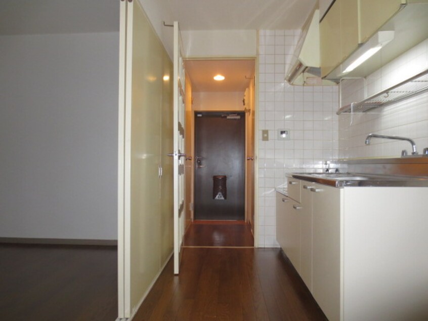 廊下 メゾンドバ－クリ－