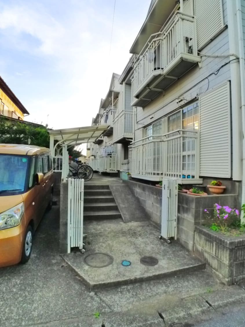 エントランス部分 ビラ若芝