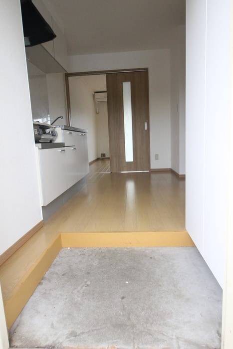 玄関 道間マンション