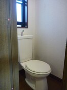 トイレ ラフォ－レ・サカイ