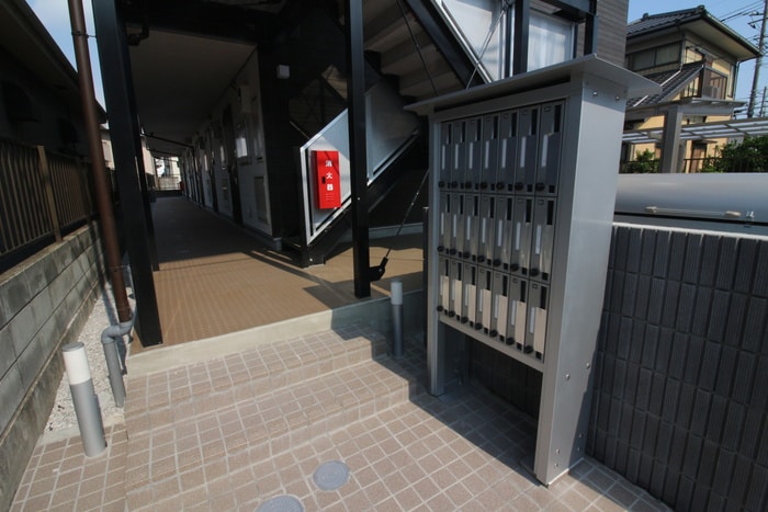 エントランス部分 リブリ・戸田公園