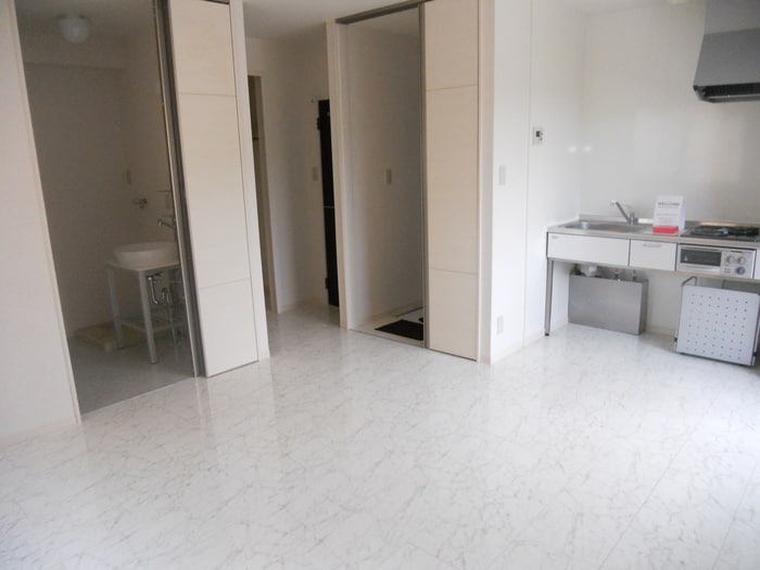 居室 ベロ－ナモレ