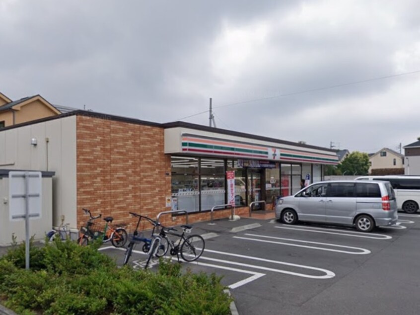 セブンイレブン三鷹牟礼6丁目店(コンビニ)まで600m ベルシャト－