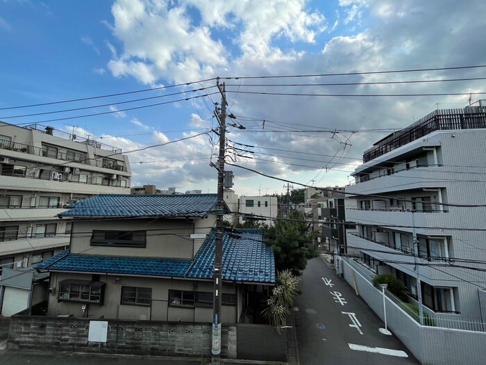 室内からの展望 ﾓﾅｰｸﾏﾝｼｮﾝ溝ノ口Ⅰ(303)