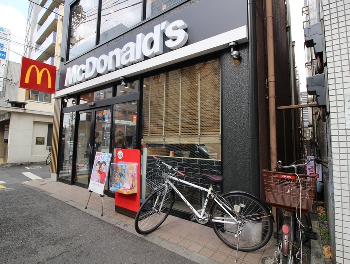 マクドナルド(ファストフード)まで450m リベルテ新中野