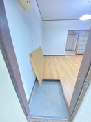 玄関 グリ－ンハイツ石垣