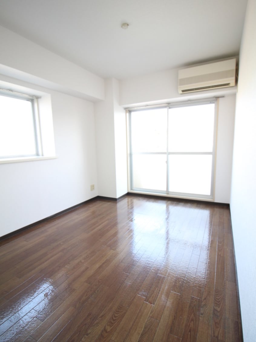 居室 サントゥ－ル白楽