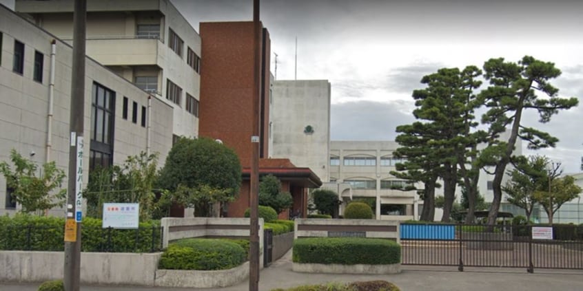 小山中学校(中学校/中等教育学校)まで957m クレメント