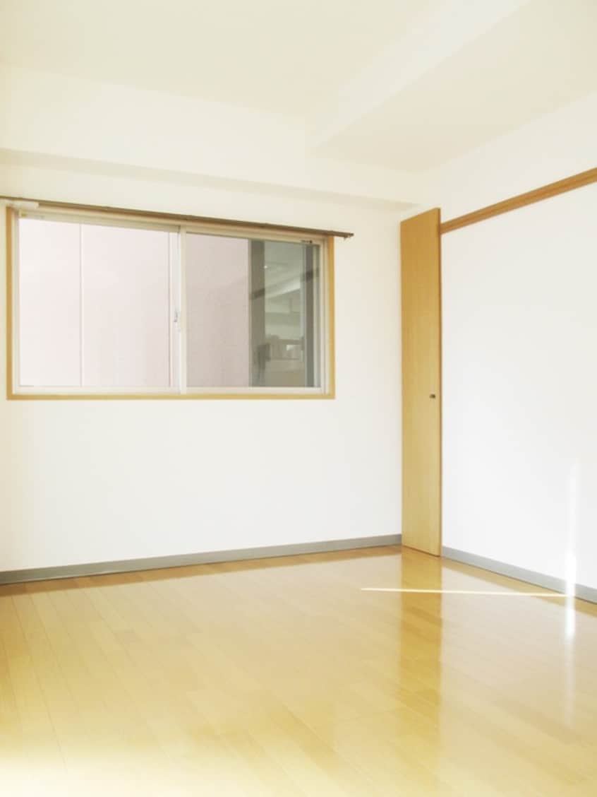 居室 サンクリスタル関