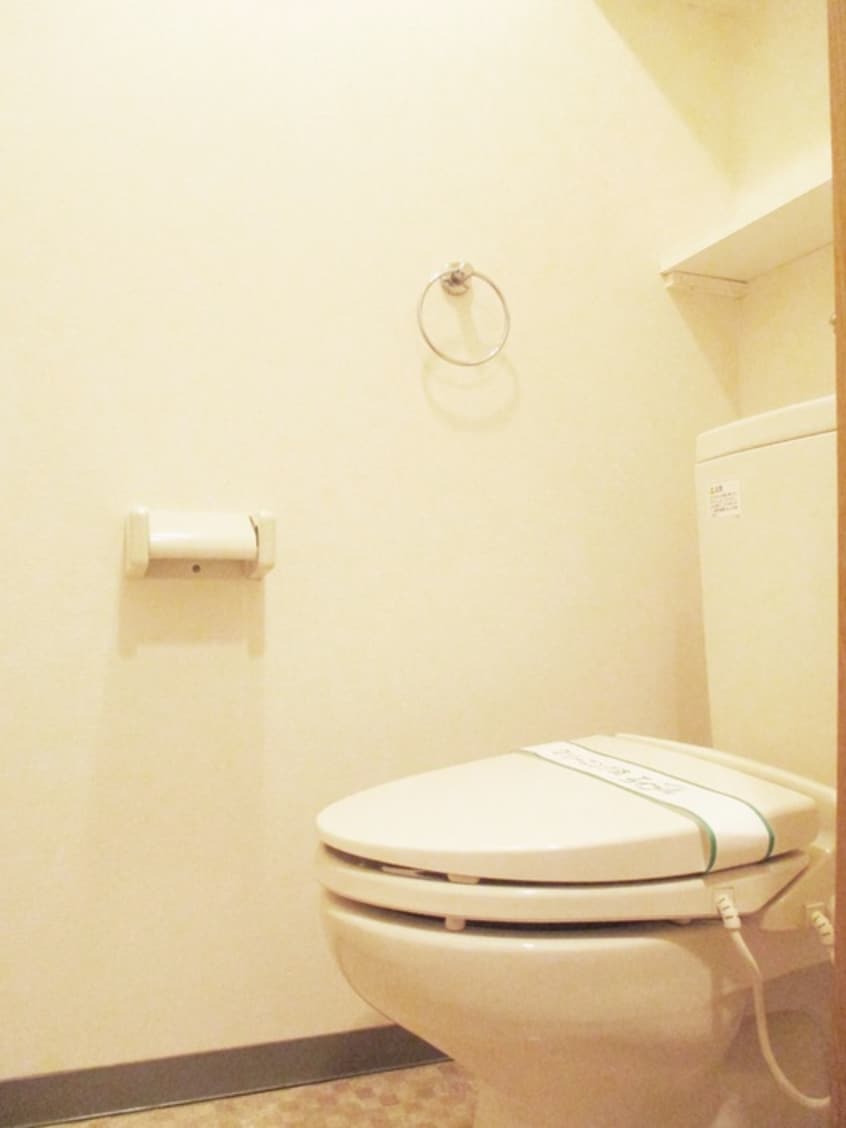 トイレ サンクリスタル関