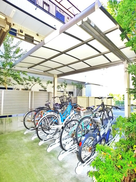 駐輪場 ソレアード　ビオス