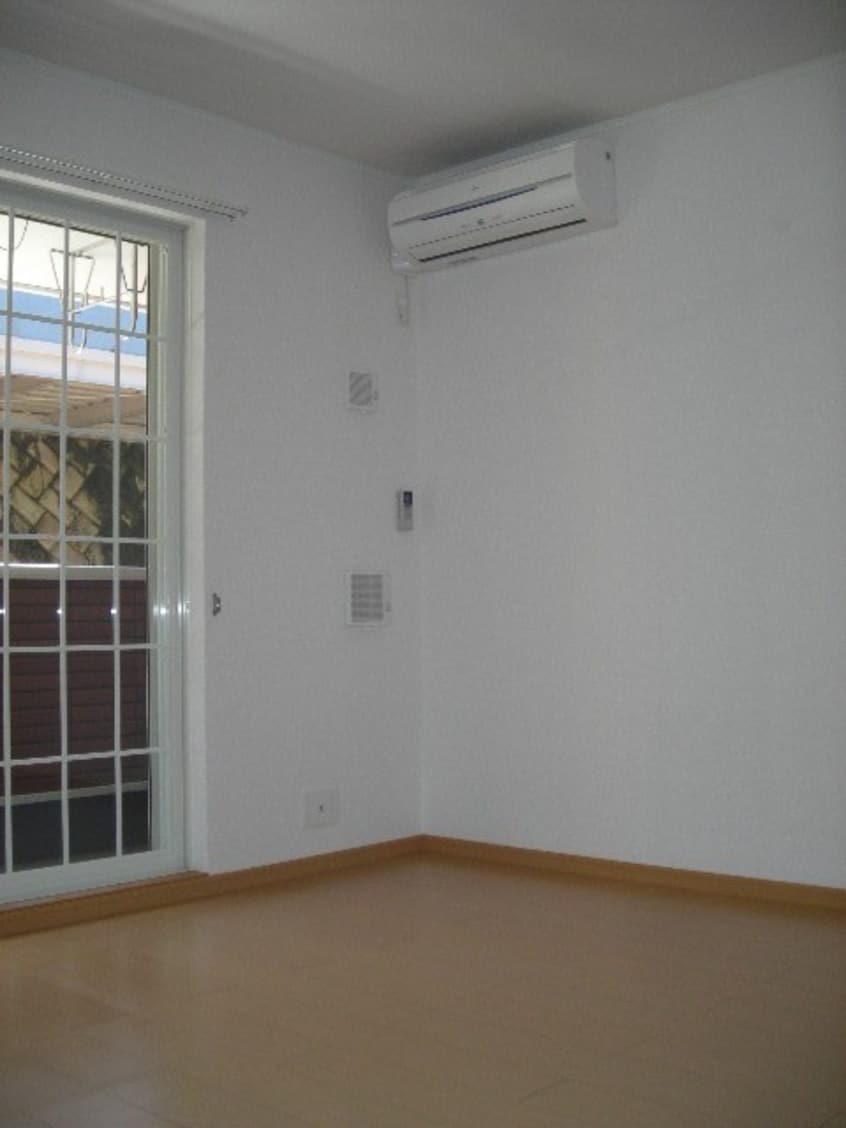 居室 アルコバレ－ノ