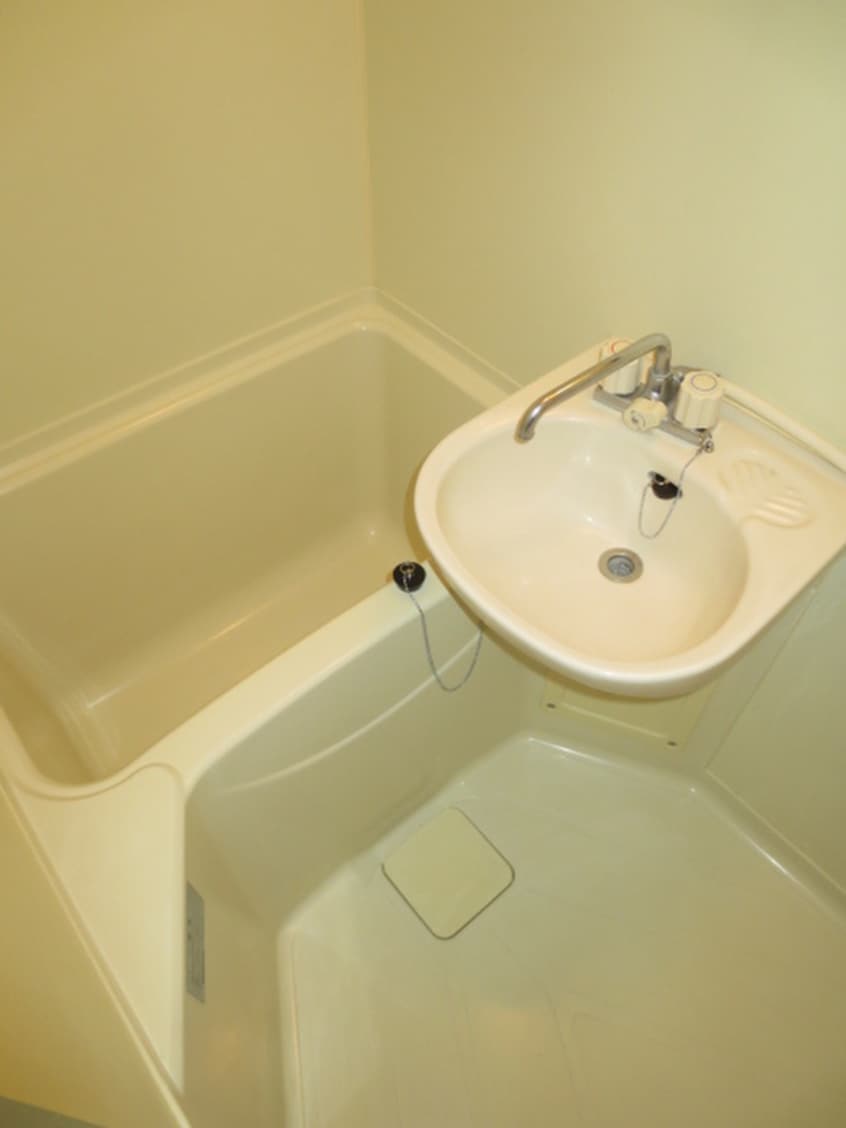 バス／シャワールーム等 ひまわりハウスＢ