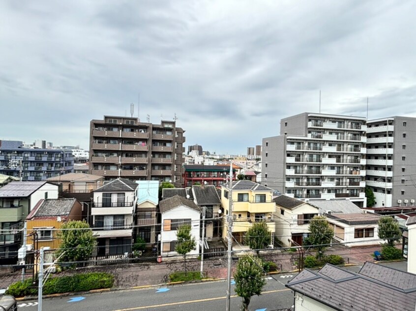 室内からの展望 ドゥーエ青砥