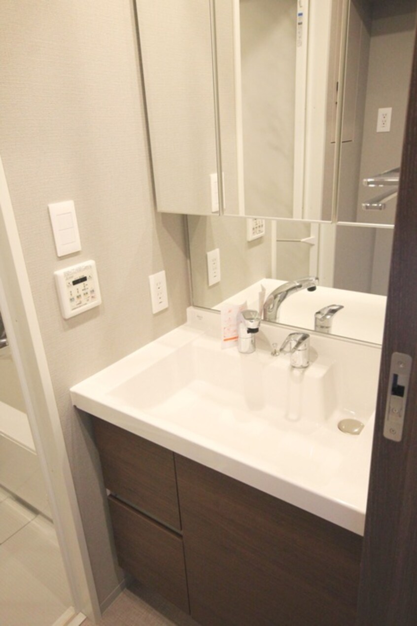 洗面 ルフォンプログレ蔵前ナチュール