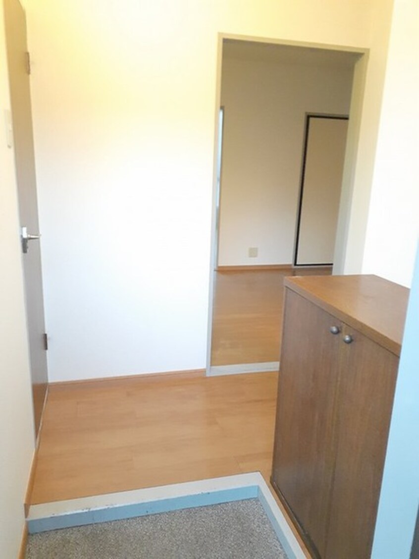 玄関 ブル－ベリ－ハウスＣ