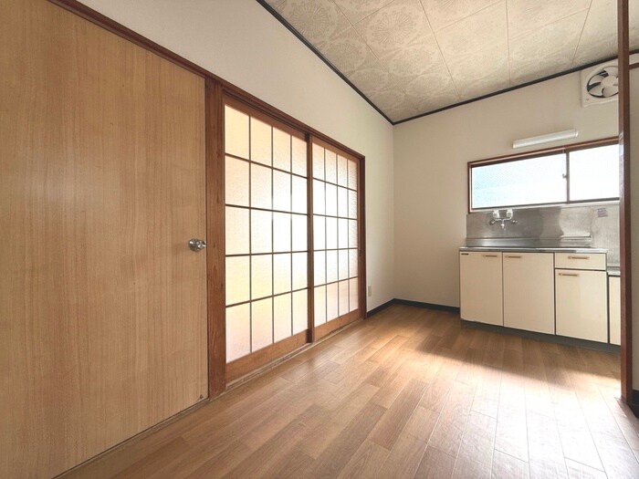 居室 本町ハイツ