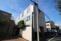 S.HOUSE