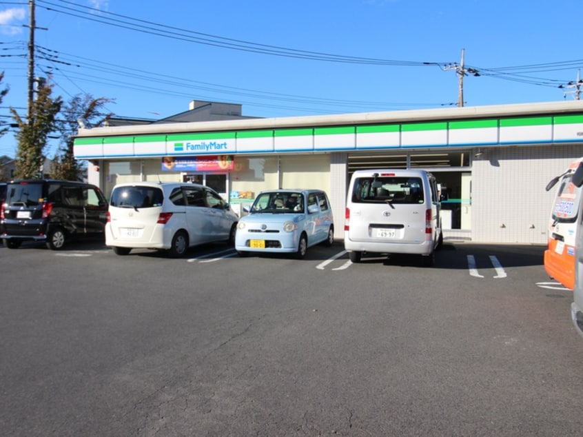 ファミリーマート(コンビニ)まで605m ジュネス陽光台