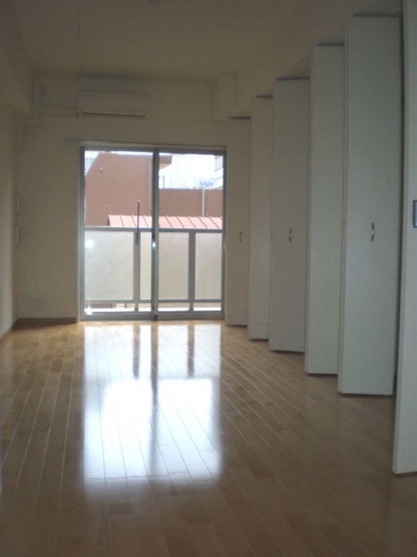 居室 ドゥーエ横濱台町