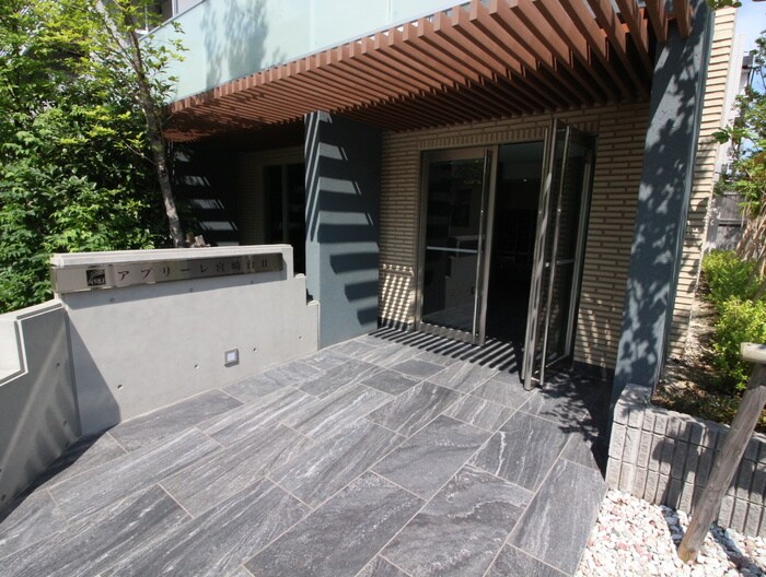 エントランス部分 アプリーレ宮崎台Ⅱ