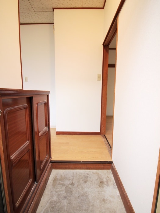 玄関 第２ウィスタリアコ－ポ