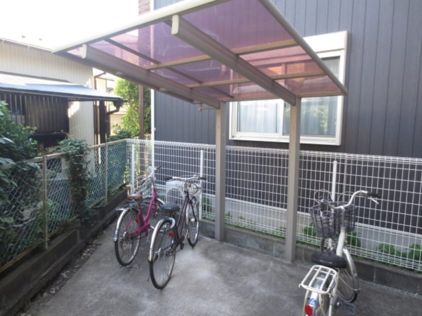 駐輪場 ルナ・アイル