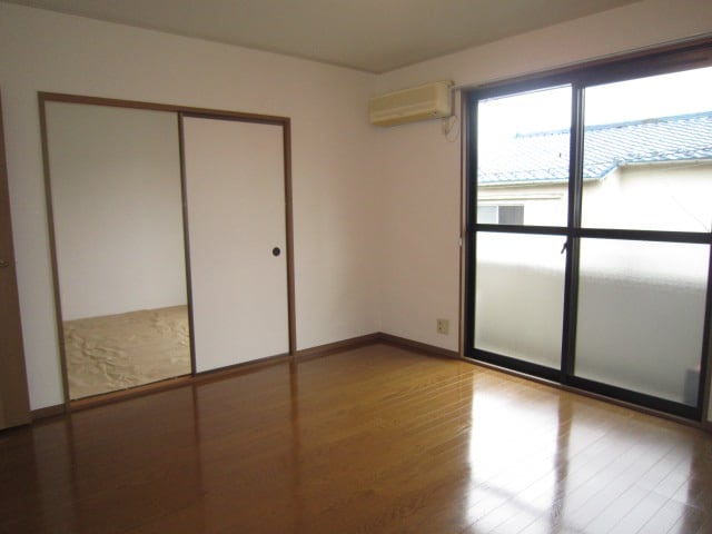 居室 グリュ－ネヴィント