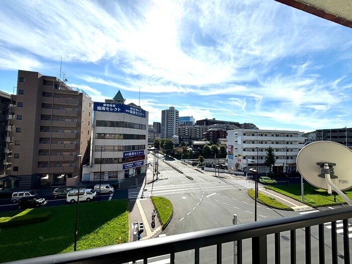 室内からの展望 多摩センタ－グリ－ンビル