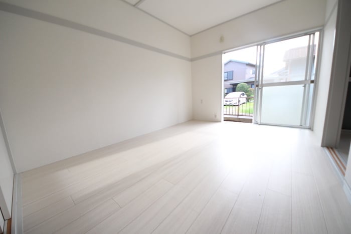 室内からの展望 コ－トハウス大泉