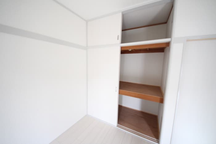 収納 コ－トハウス大泉