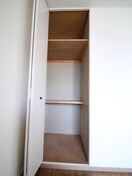収納 ア－バンハイツ谷塚