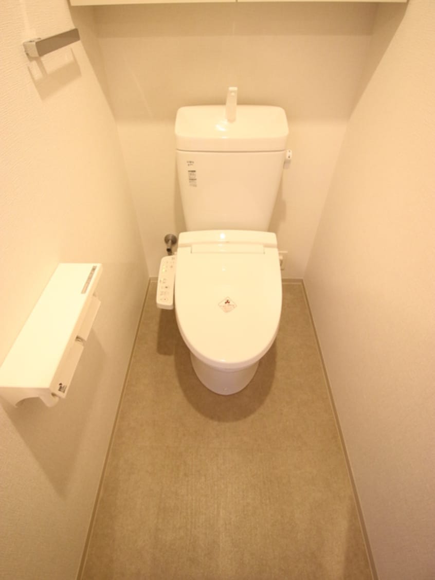 トイレ プライムメゾン市谷山伏町