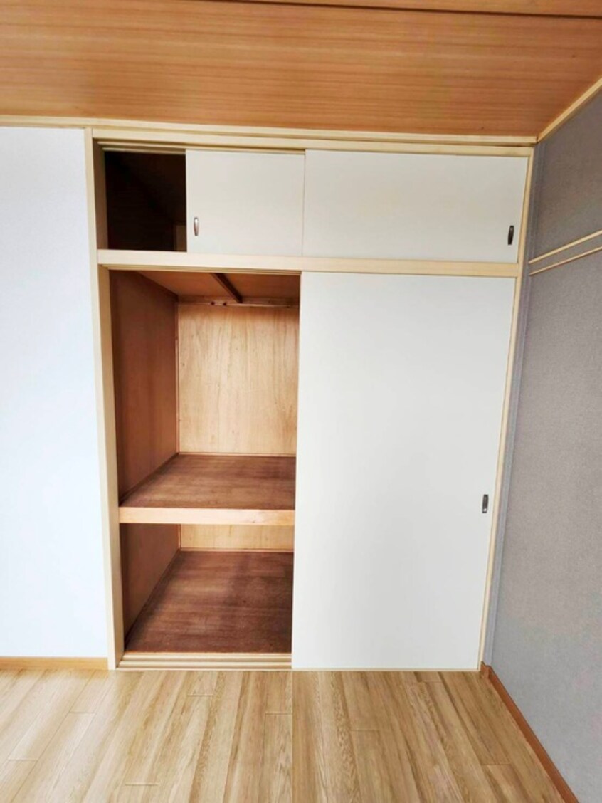 収納 エトワール馬堀